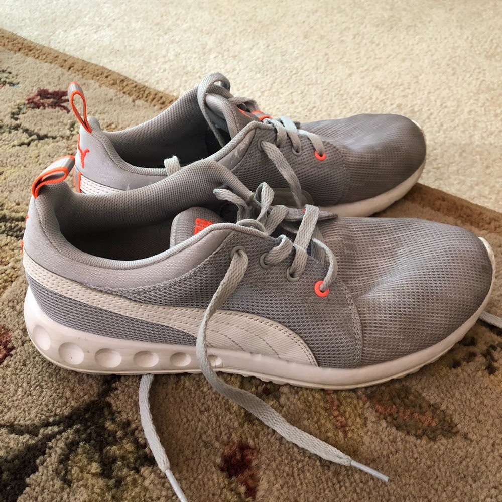Puma Sneakers